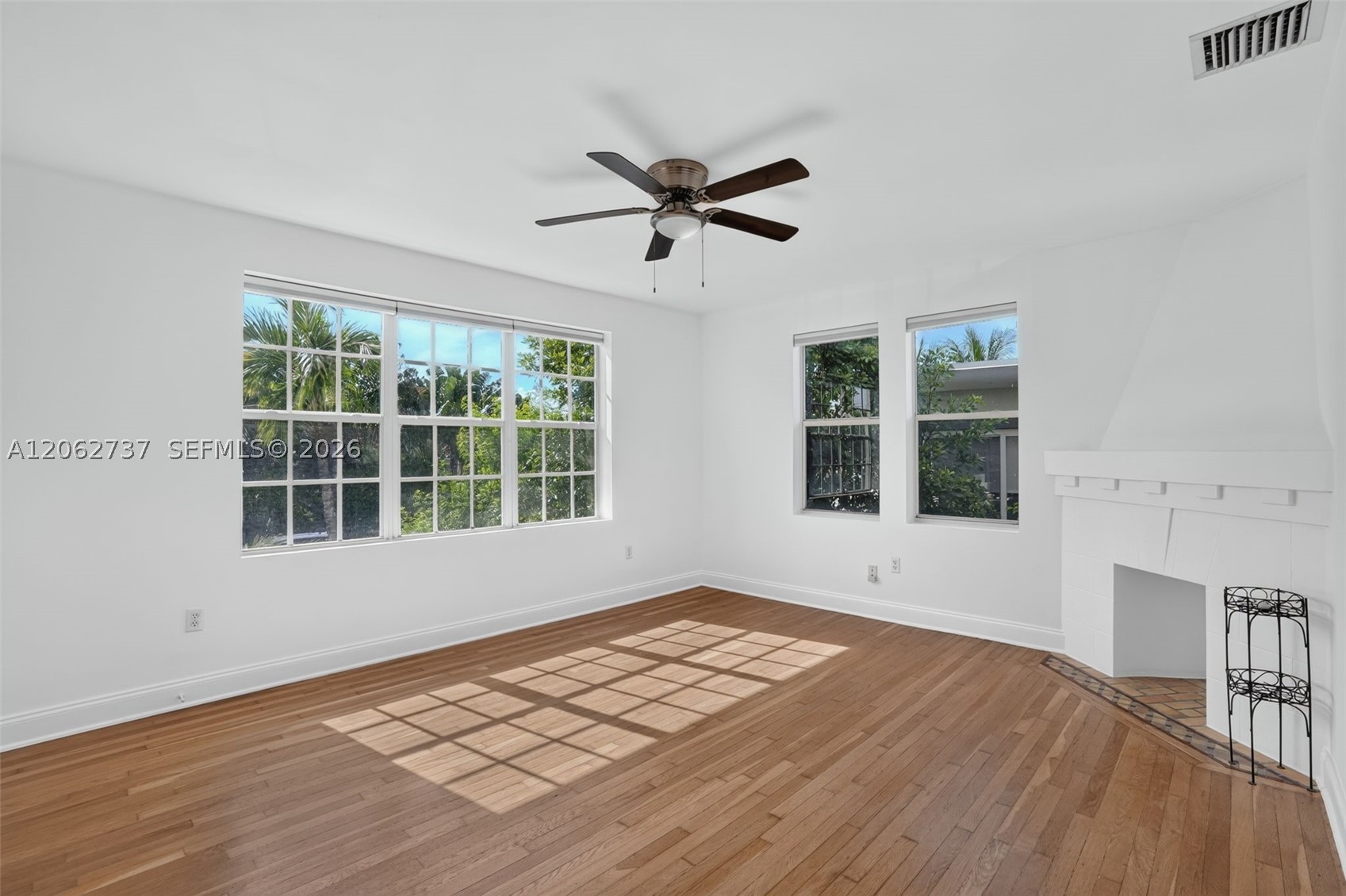 1027 Euclid Ave 4 Property Photo 7