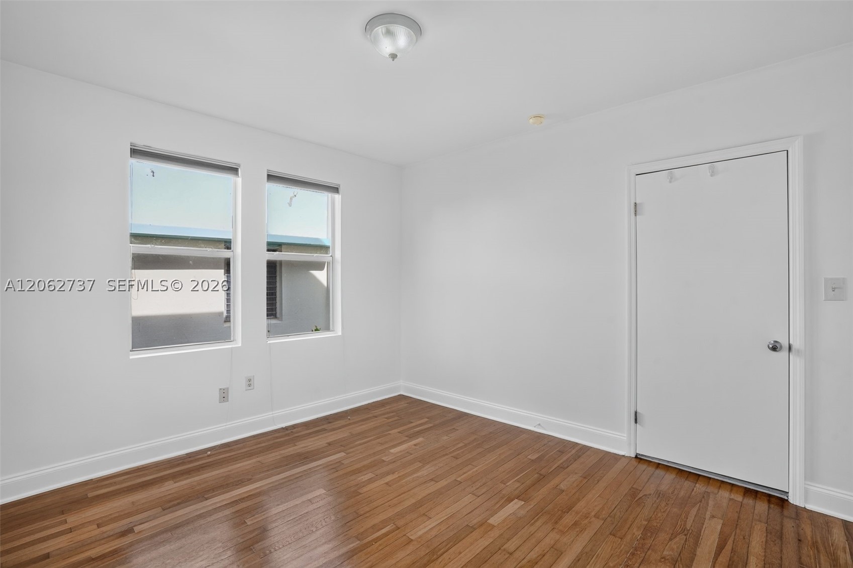 1027 Euclid Ave 4 Property Photo 11