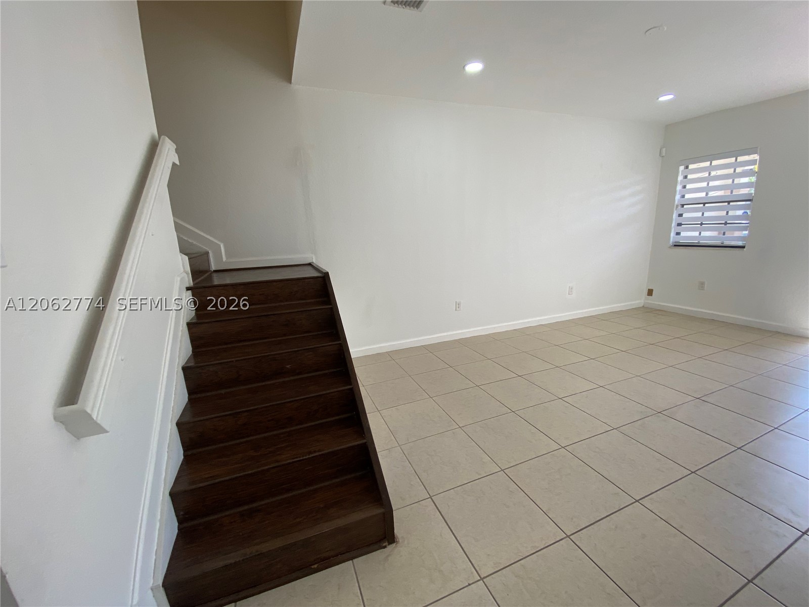 343 Ne 37th Ter Property Photo 18