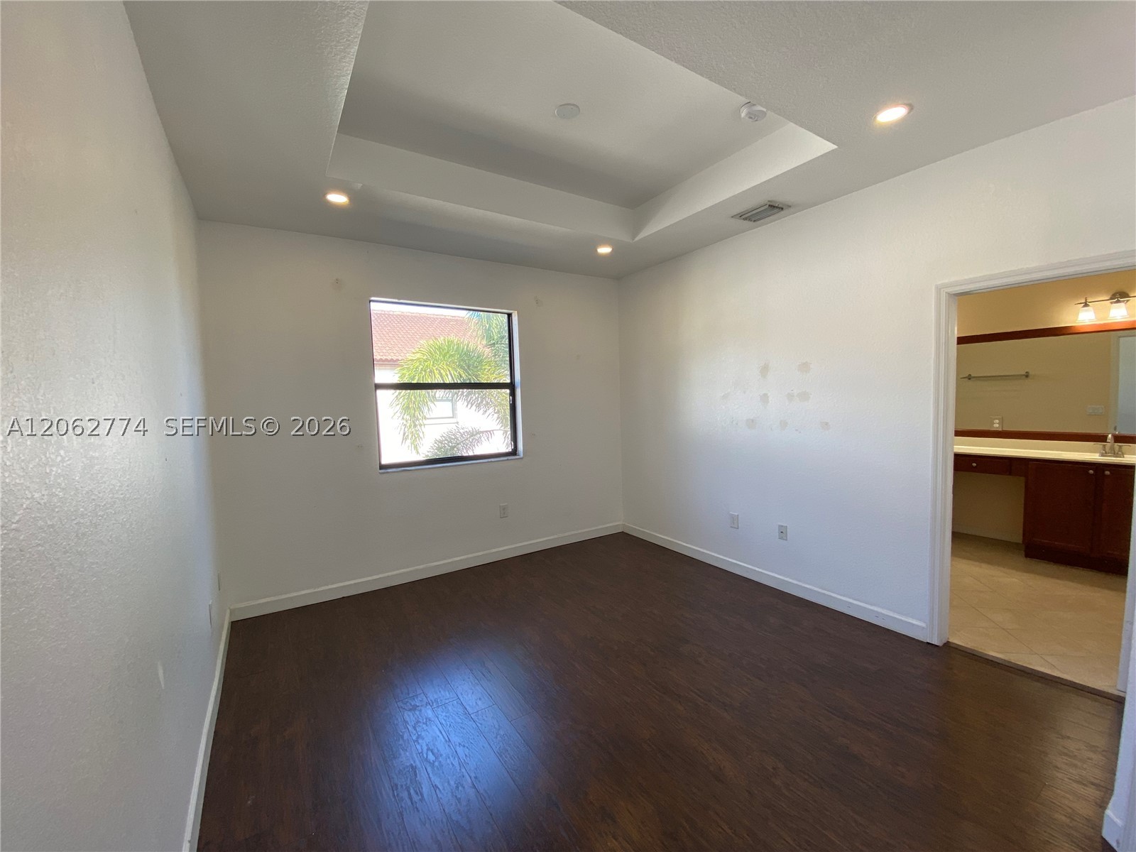 343 Ne 37th Ter Property Photo 23
