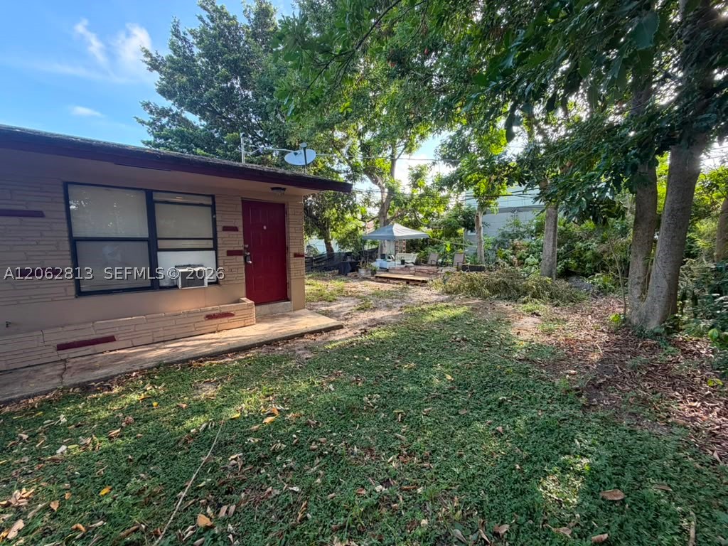 812 NW 4th Ave 2 Property Photo 1