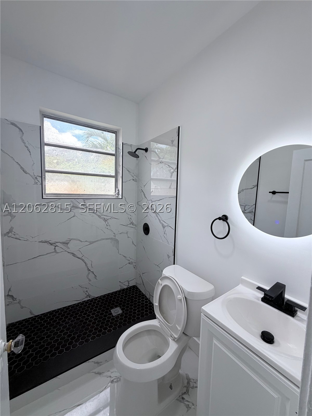 1560 SW 5th St 7 Property Photo 1