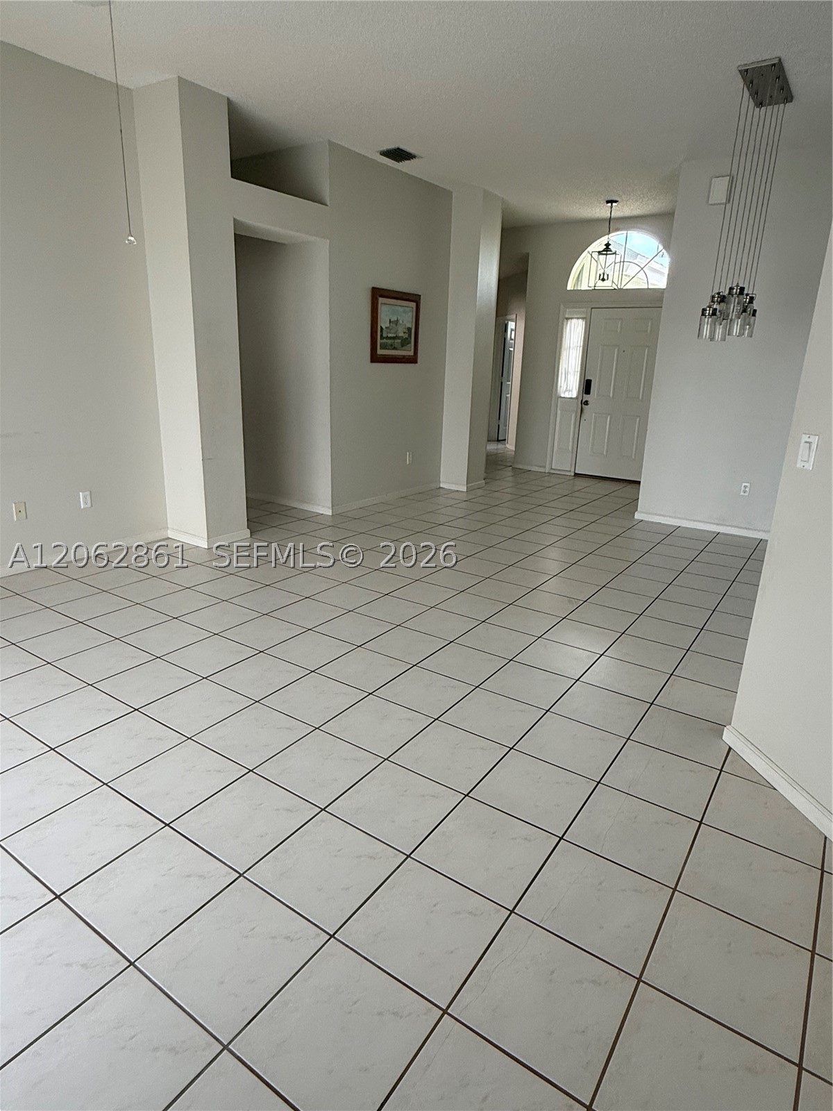 2435 Se 7th Pl 2435 Property Photo 8