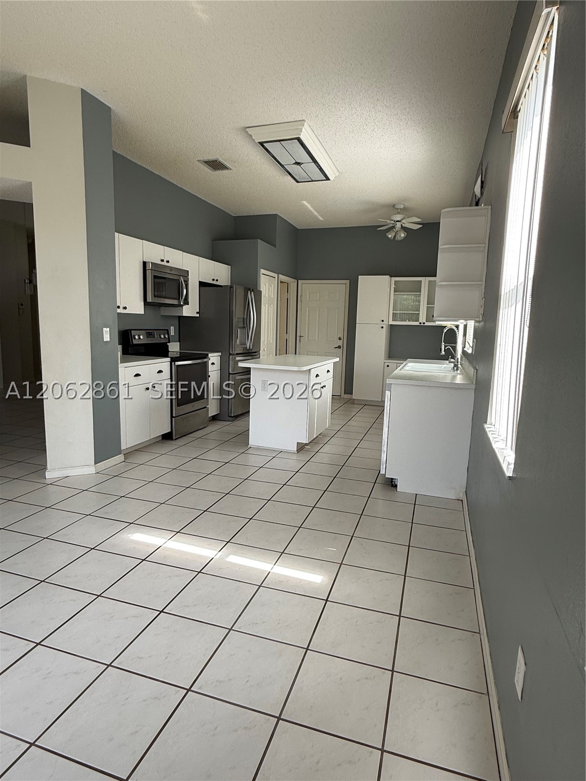 2435 Se 7th Pl 2435 Property Photo 11