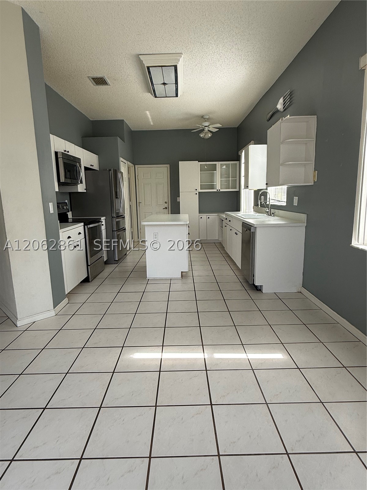 2435 Se 7th Pl 2435 Property Photo 12