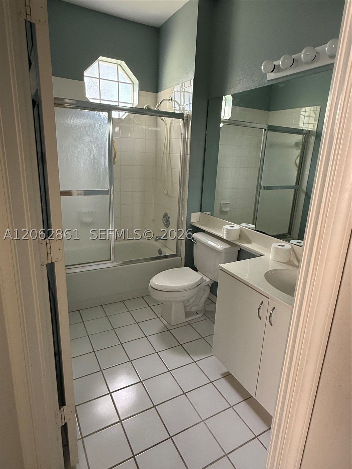 2435 Se 7th Pl 2435 Property Photo 29