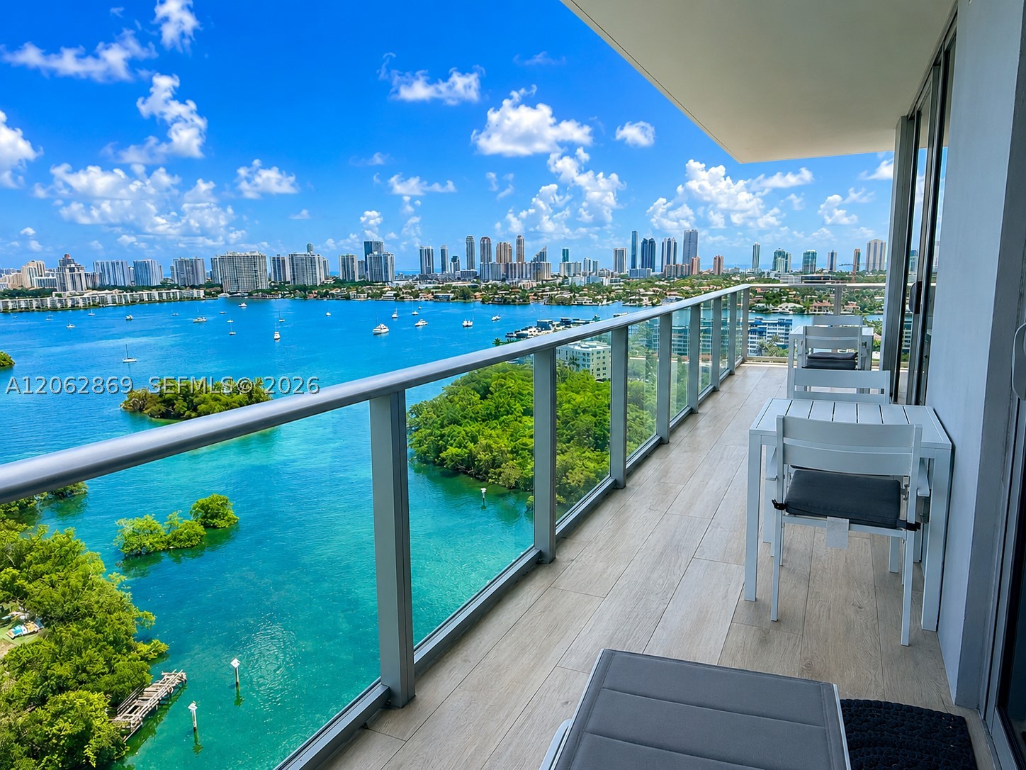 16385 Biscayne Blvd 2007 Property Photo 2