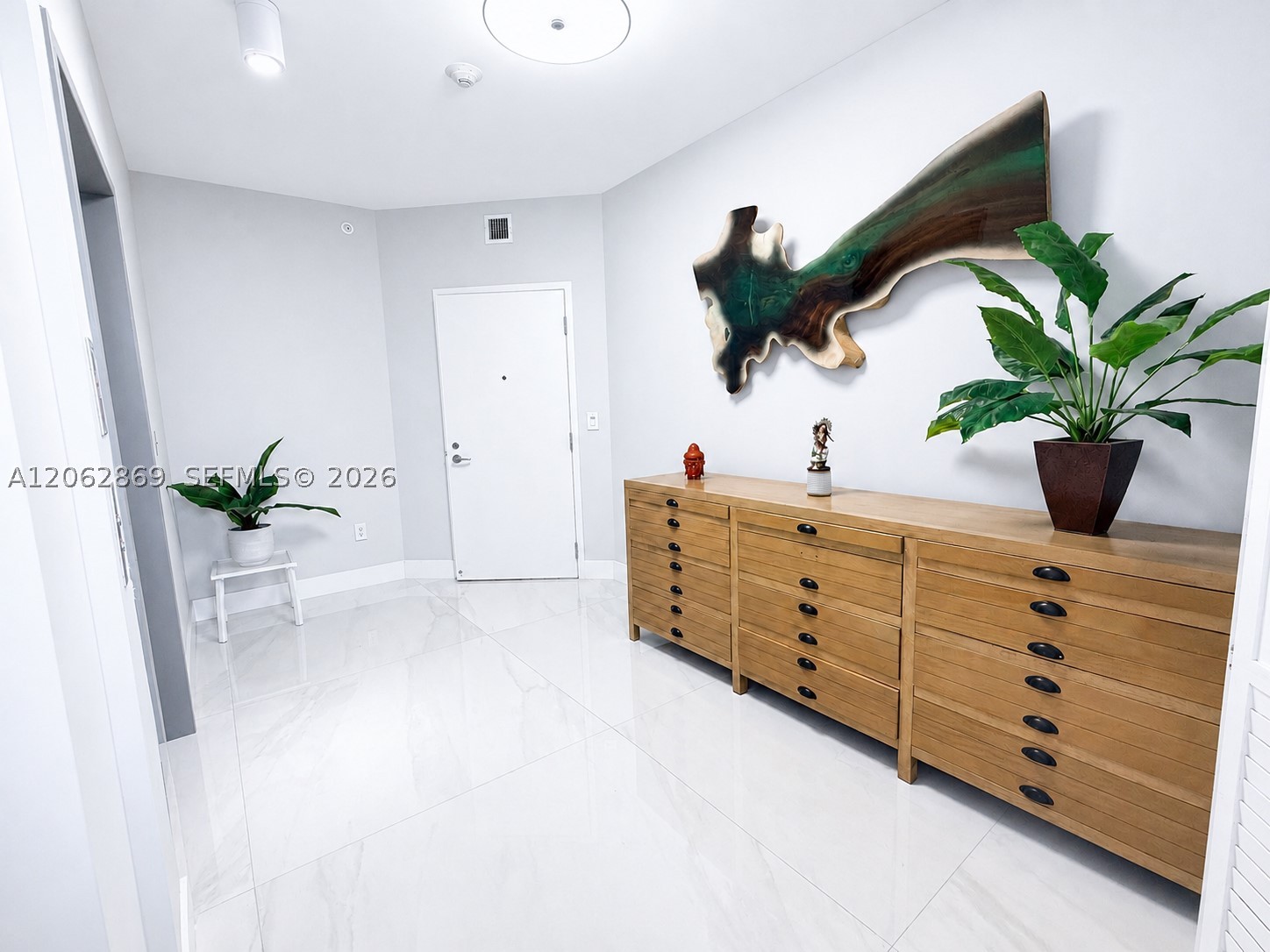 16385 Biscayne Blvd 2007 Property Photo 40
