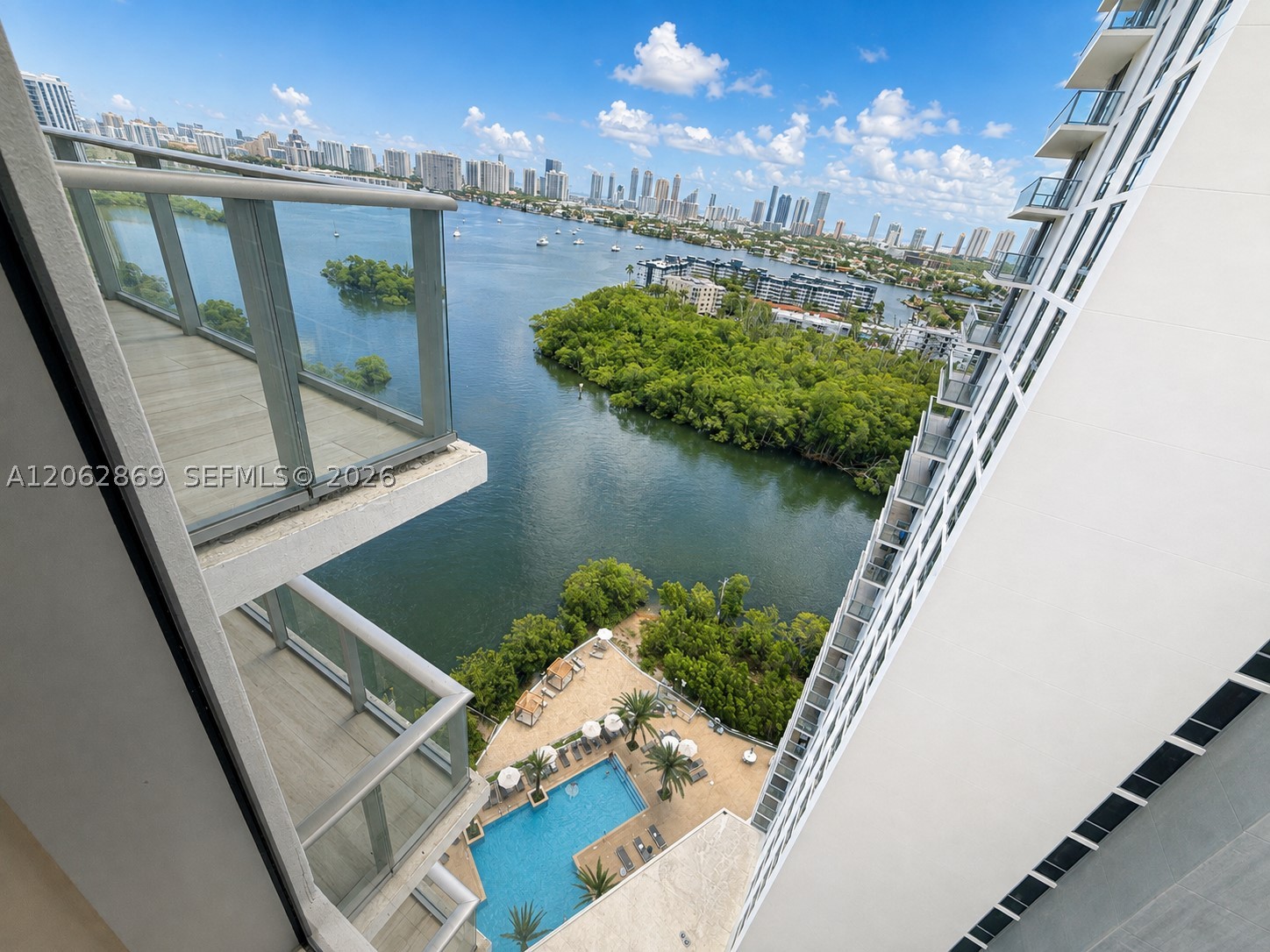 16385 Biscayne Blvd 2007 Property Photo 43