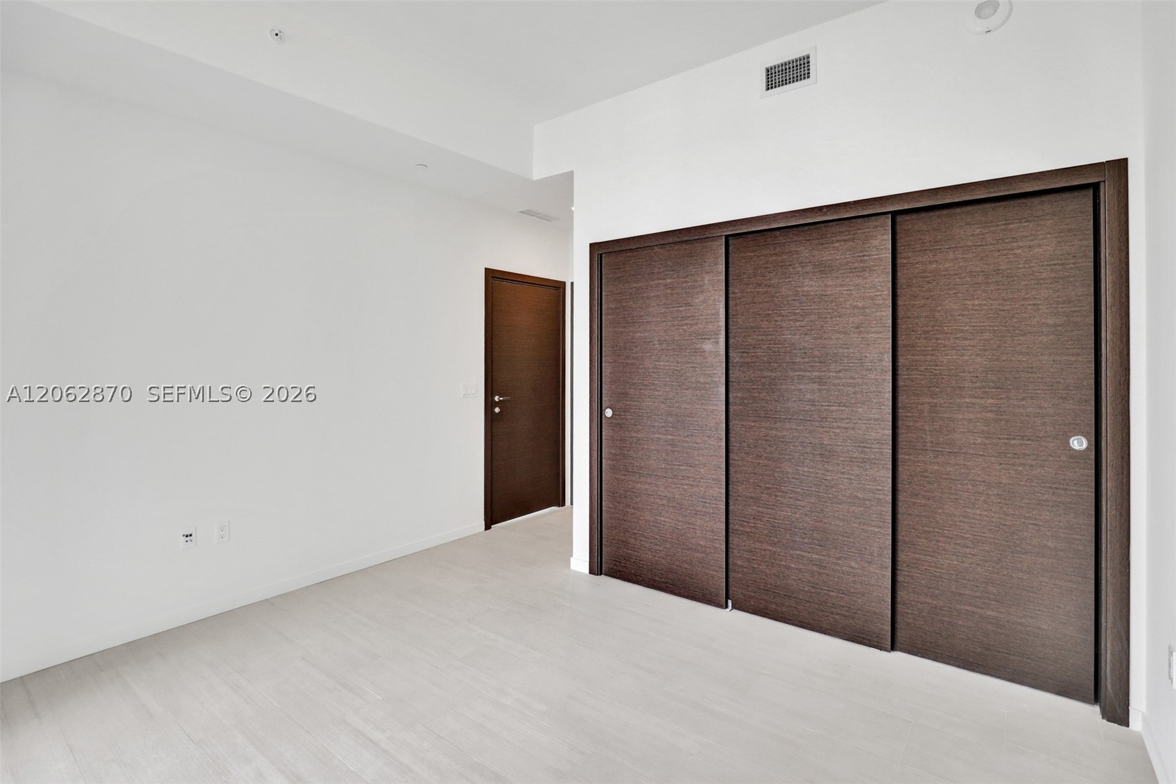 1000 Brickell Plaza 1904 Property Photo 8