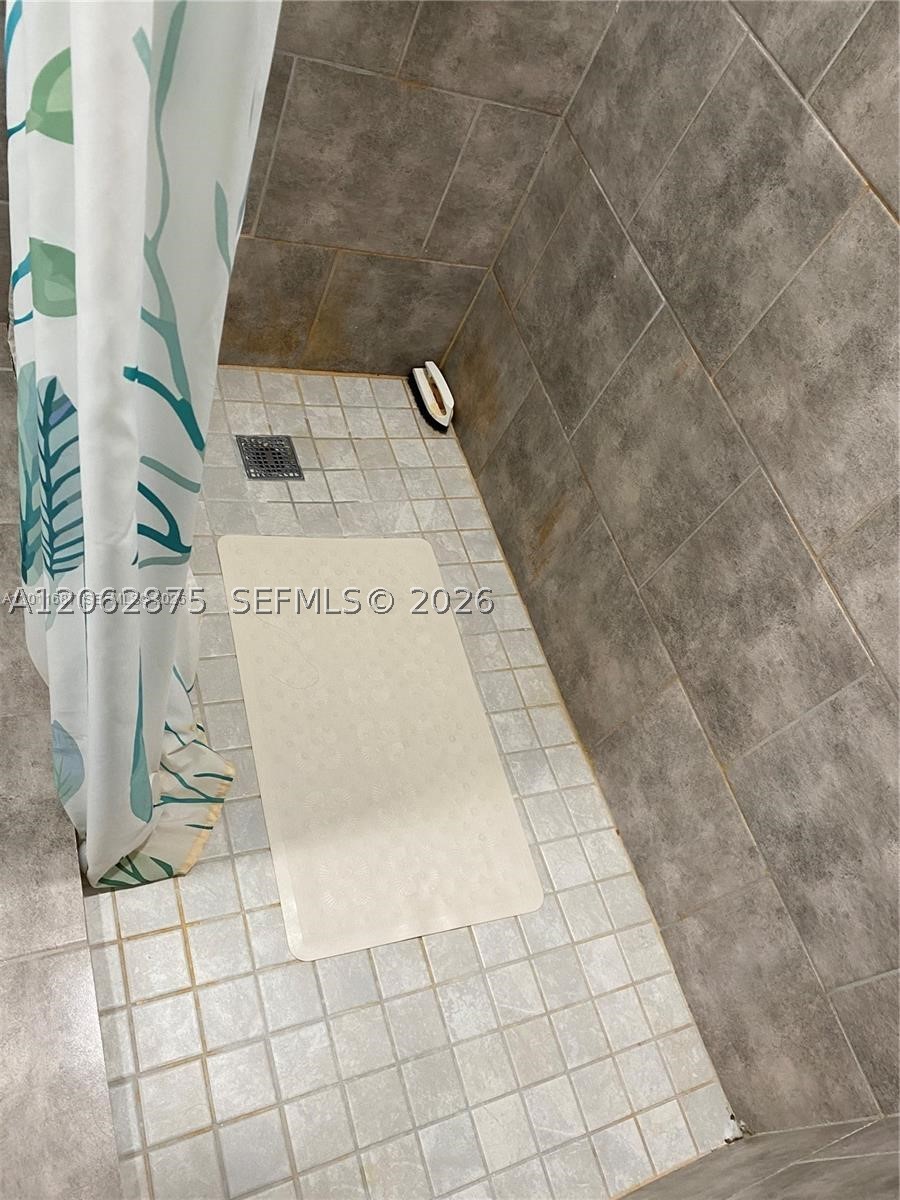 7761 Nw 42nd Pl Property Photo 9