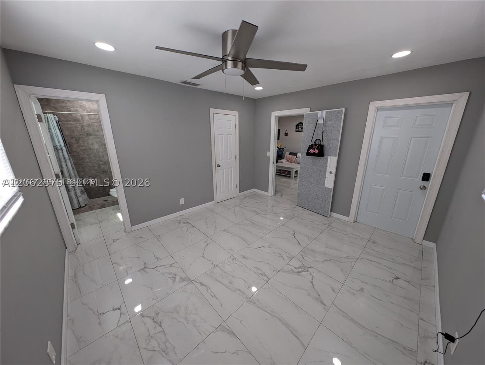 7761 Nw 42nd Pl Property Photo 12