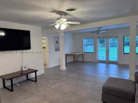 3416 Norfolk St Property Photo 4