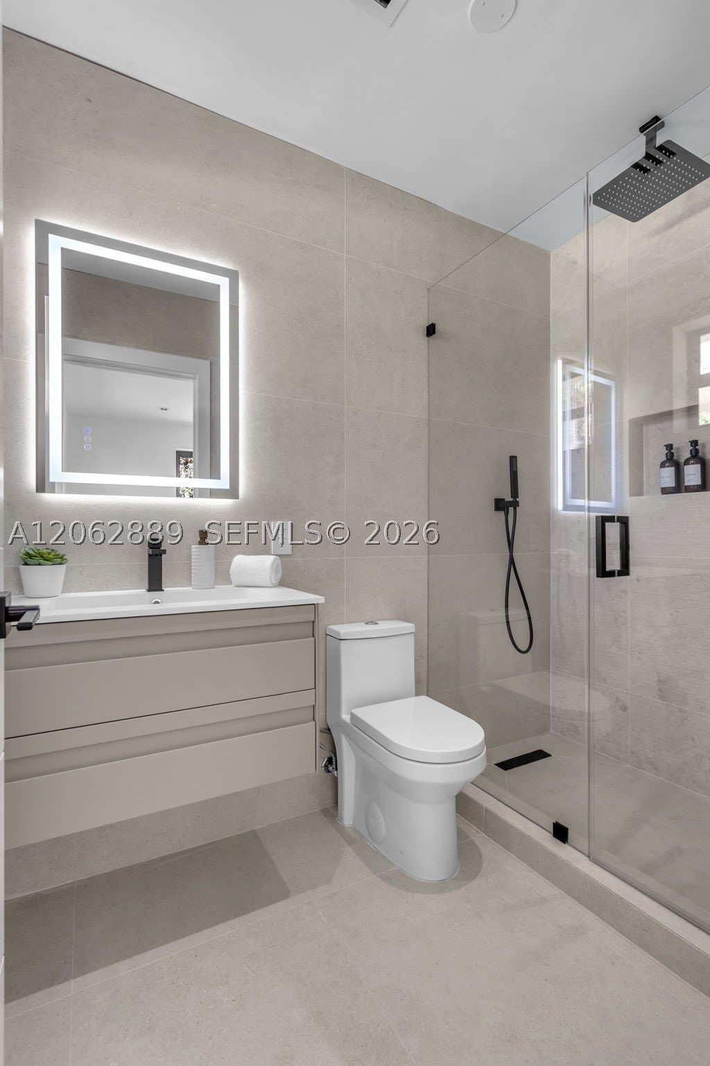536 Minorca Ave Property Photo 8