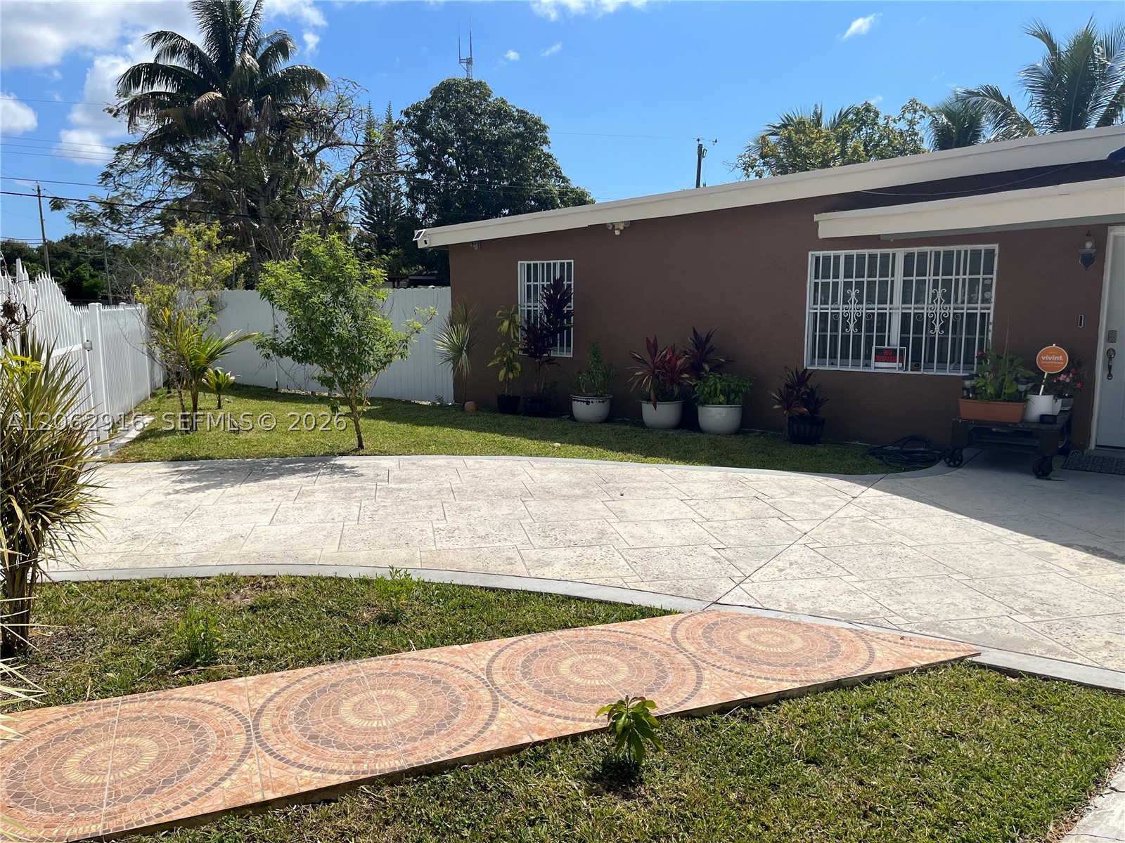 101 Miami Gardens Rd 101 Property Photo 3