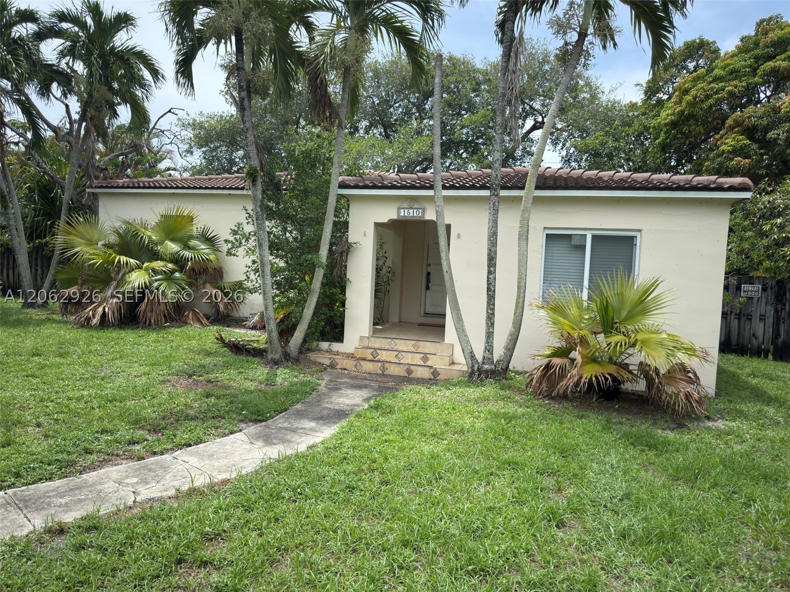 1510 Dewey St Property Photo 1