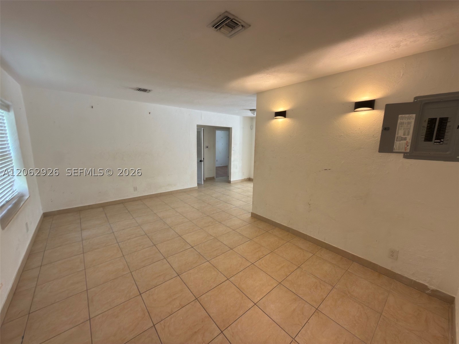 1510 Dewey St Property Photo 4