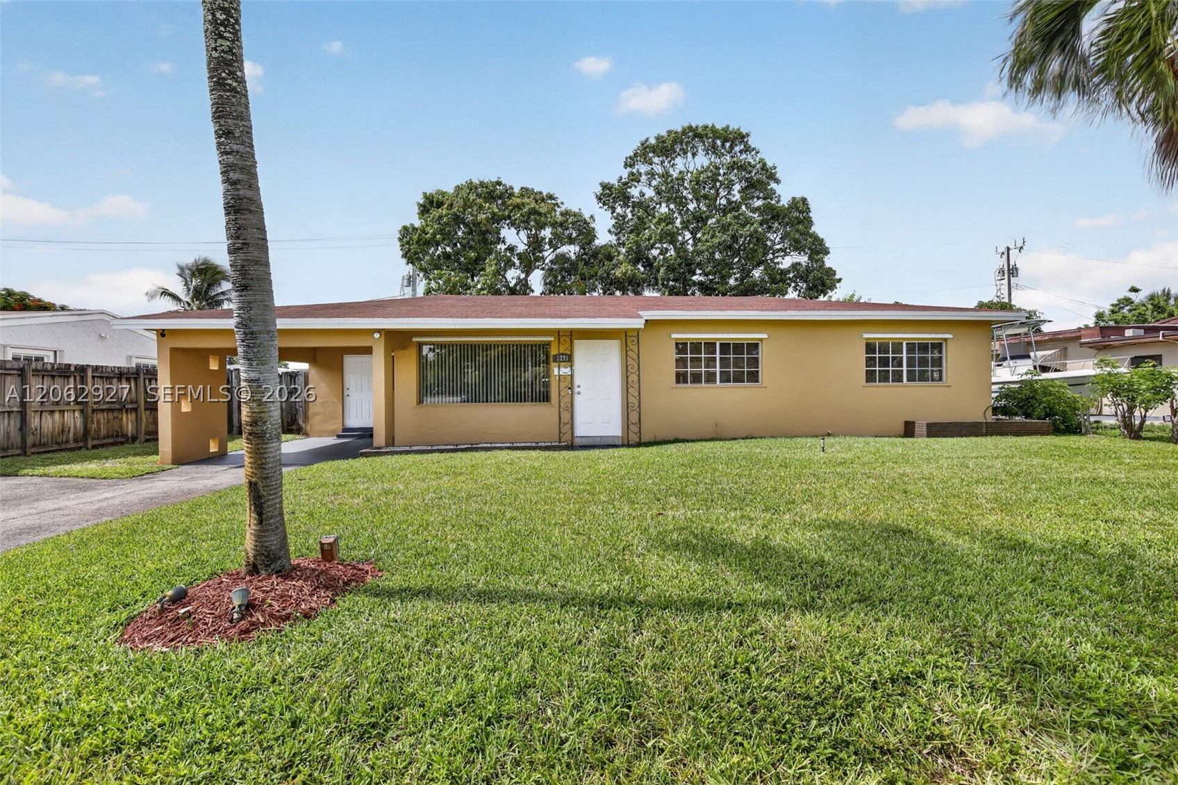 3221 Auburn Blvd Property Photo 1