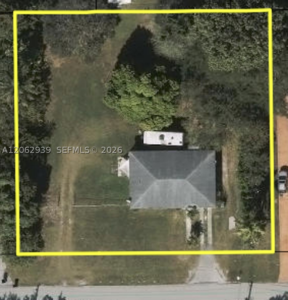 A12062939 Property Photo 2