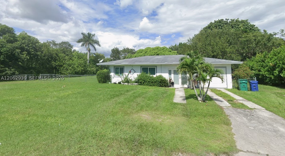 A12062939 Property Photo 3