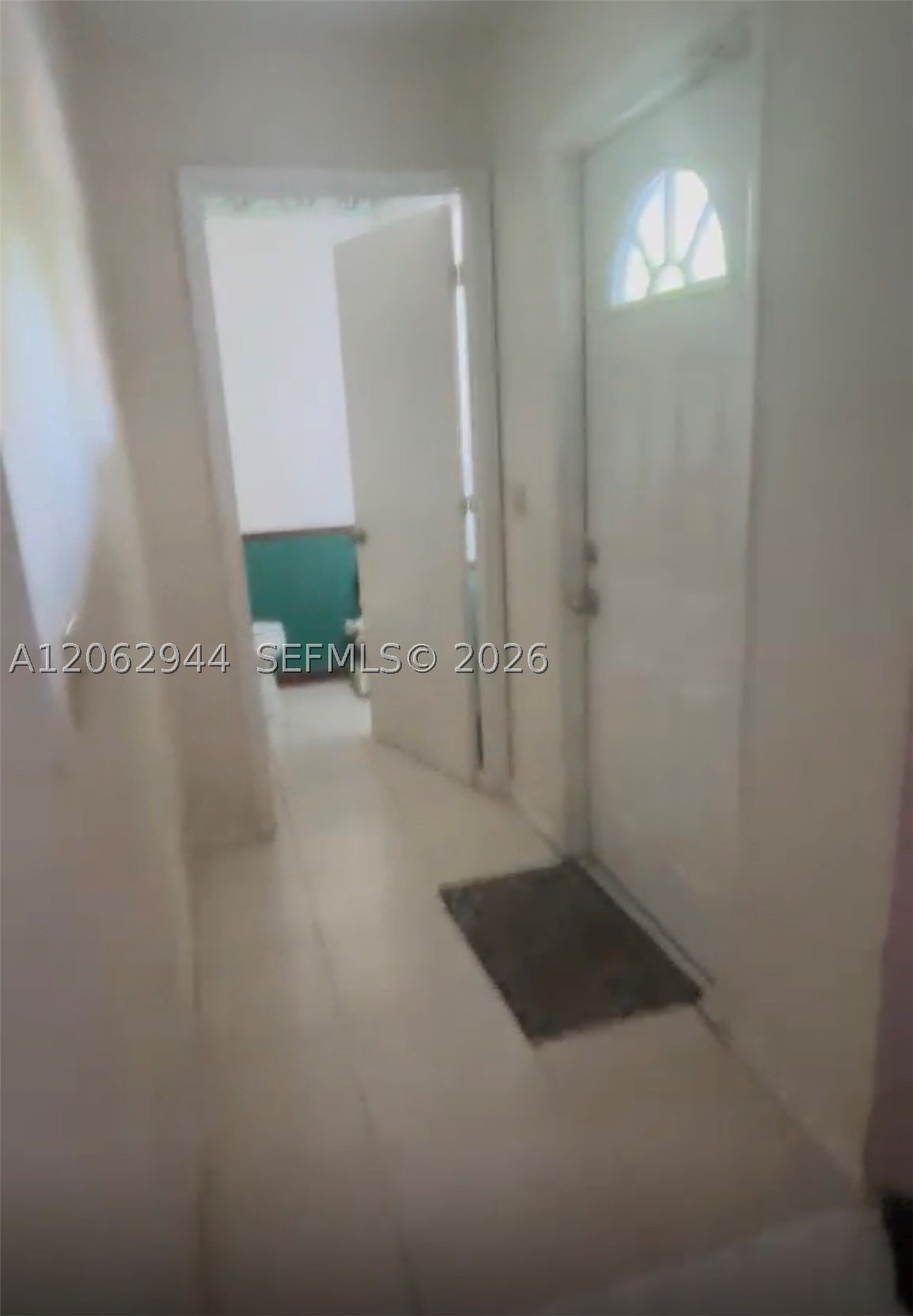 2429 Lena Ln Property Photo 6