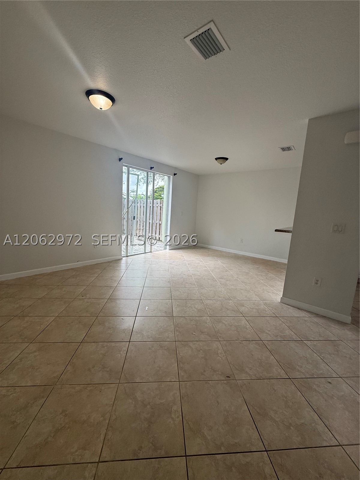 3064 Se 1st Dr 7 Property Photo 2