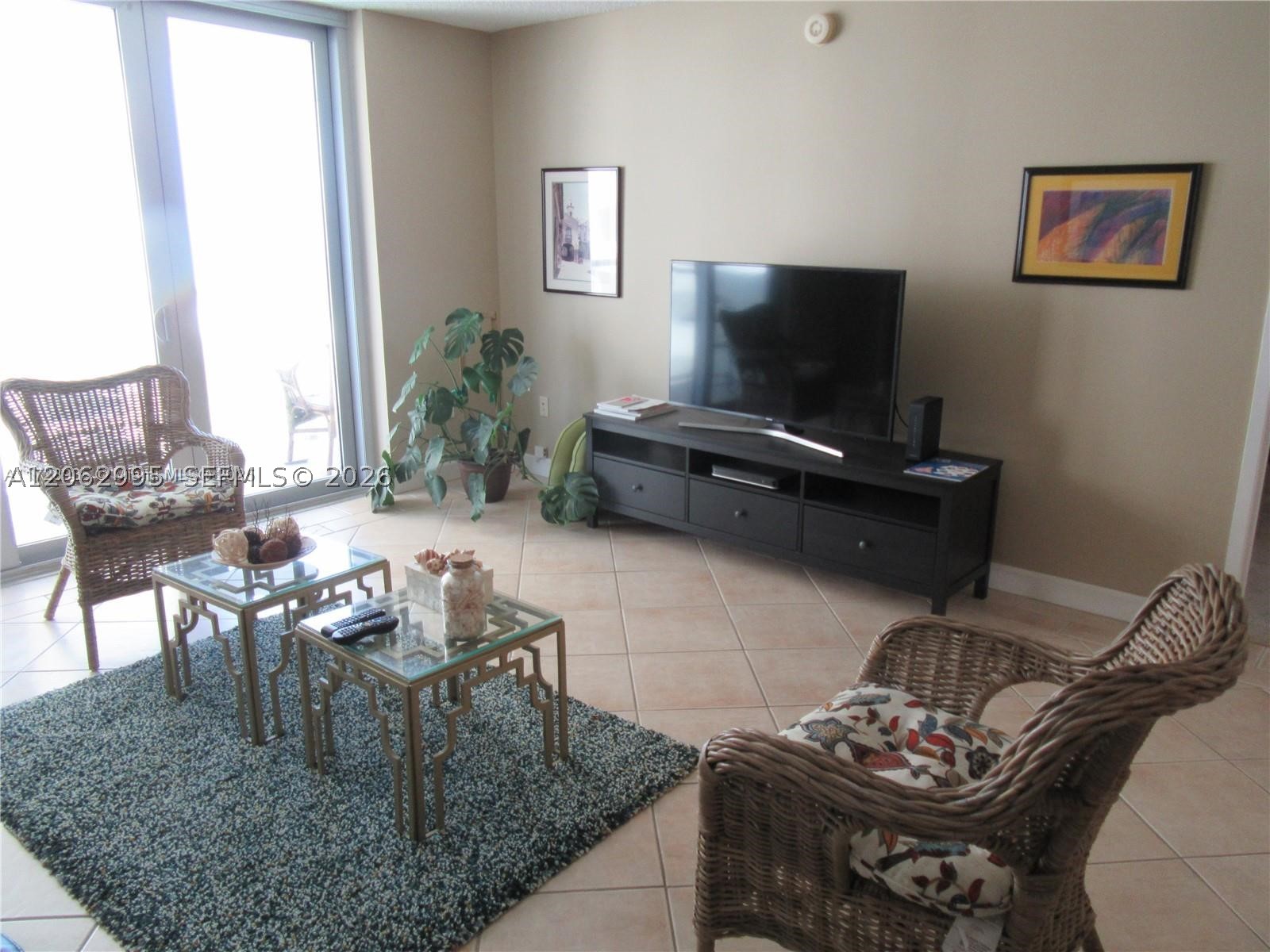 5701 Collins Ave 919 Property Photo 5