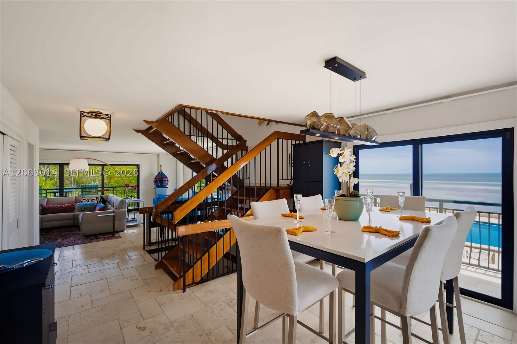 A12063014 Property Photo 15