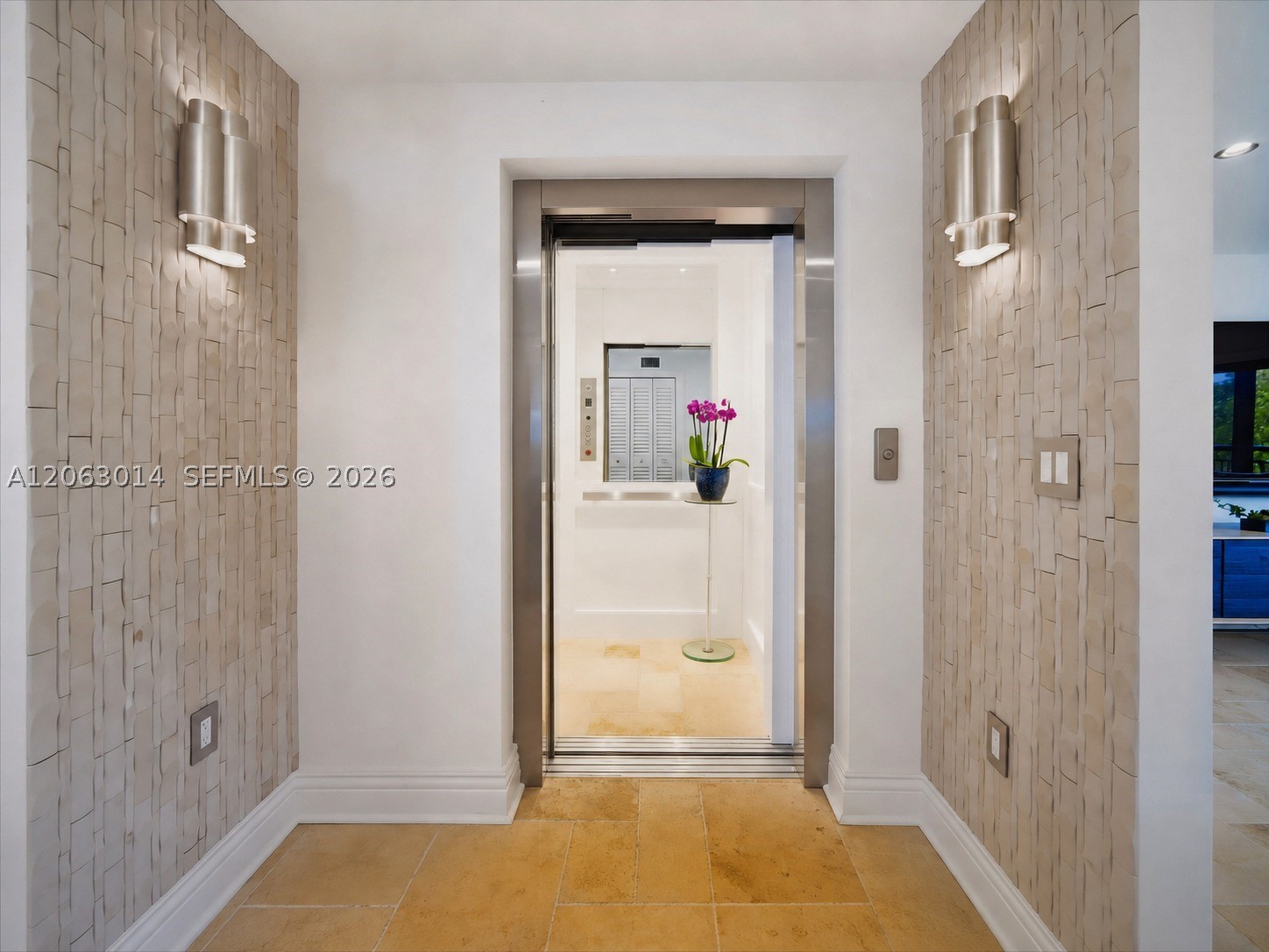 A12063014 Property Photo 31