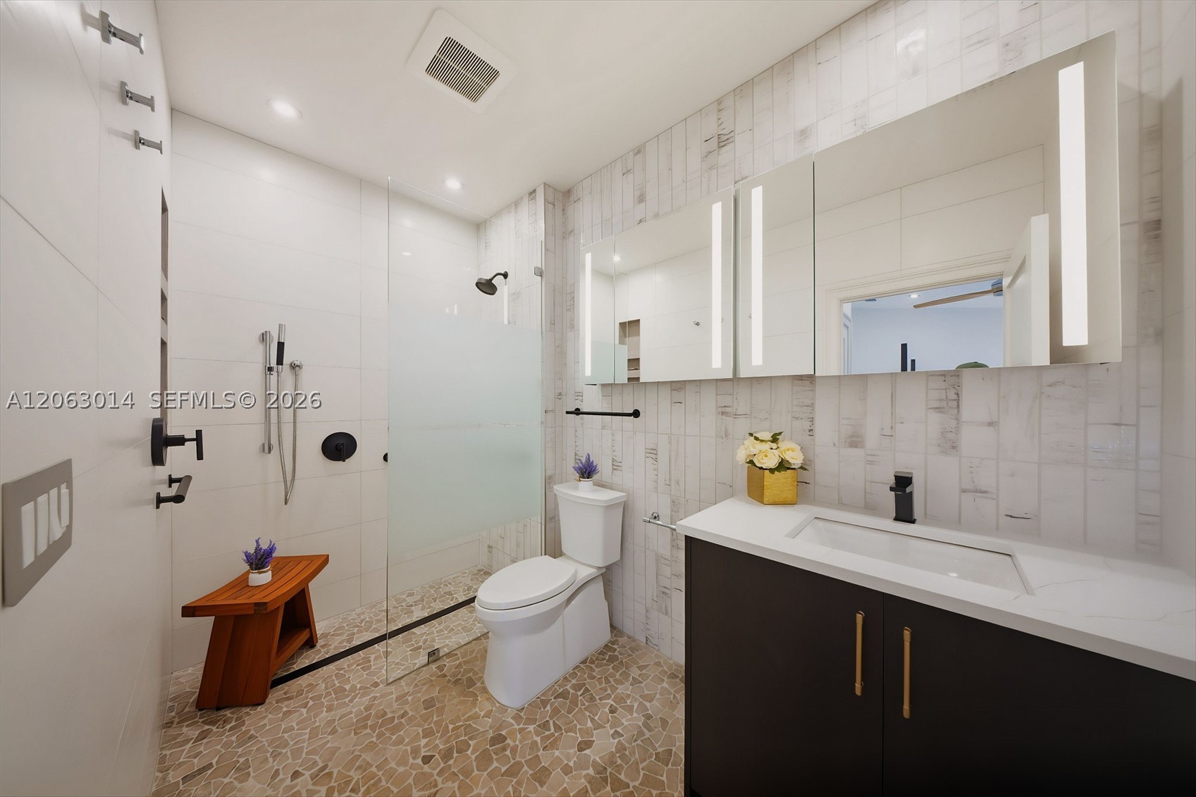 A12063014 Property Photo 65
