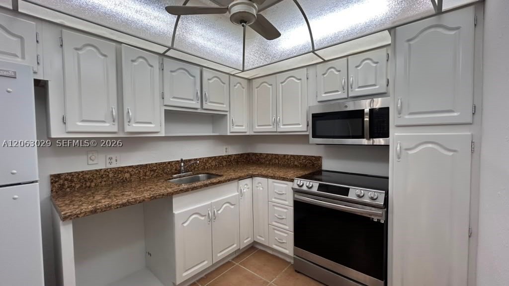 1300 Saint Charles Pl 202 Property Photo 14