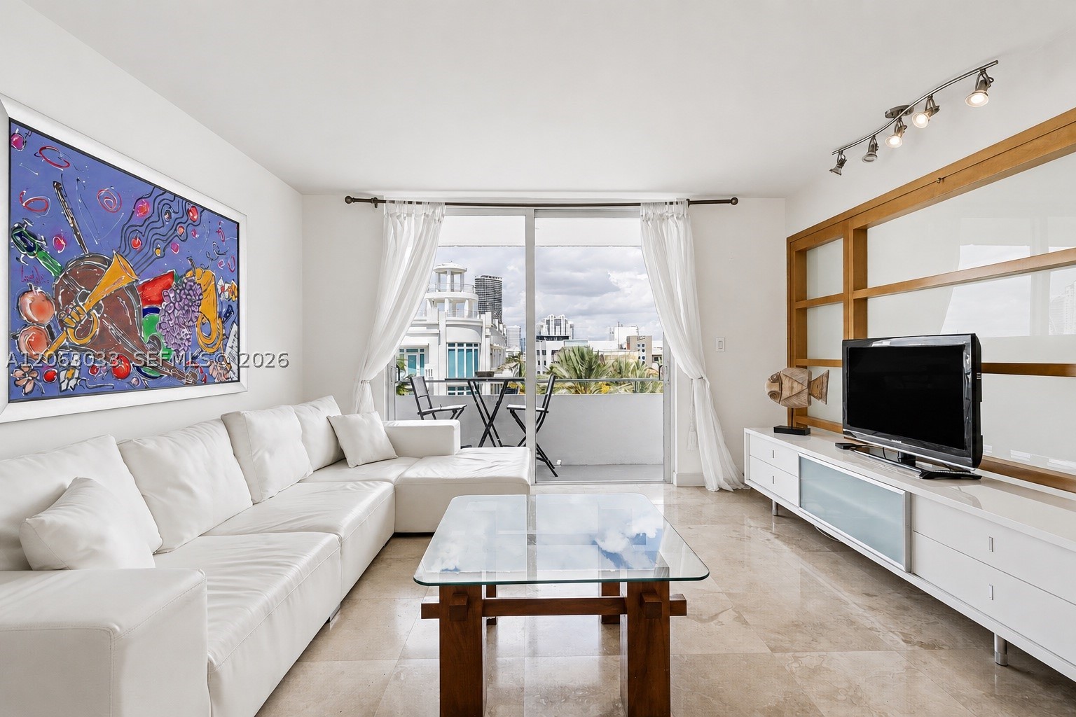 465 Ocean Dr 604 Property Photo 10