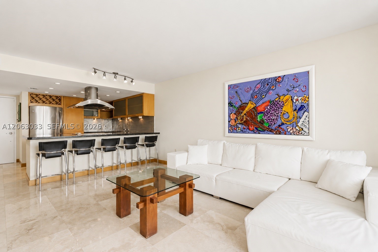 465 Ocean Dr 604 Property Photo 13