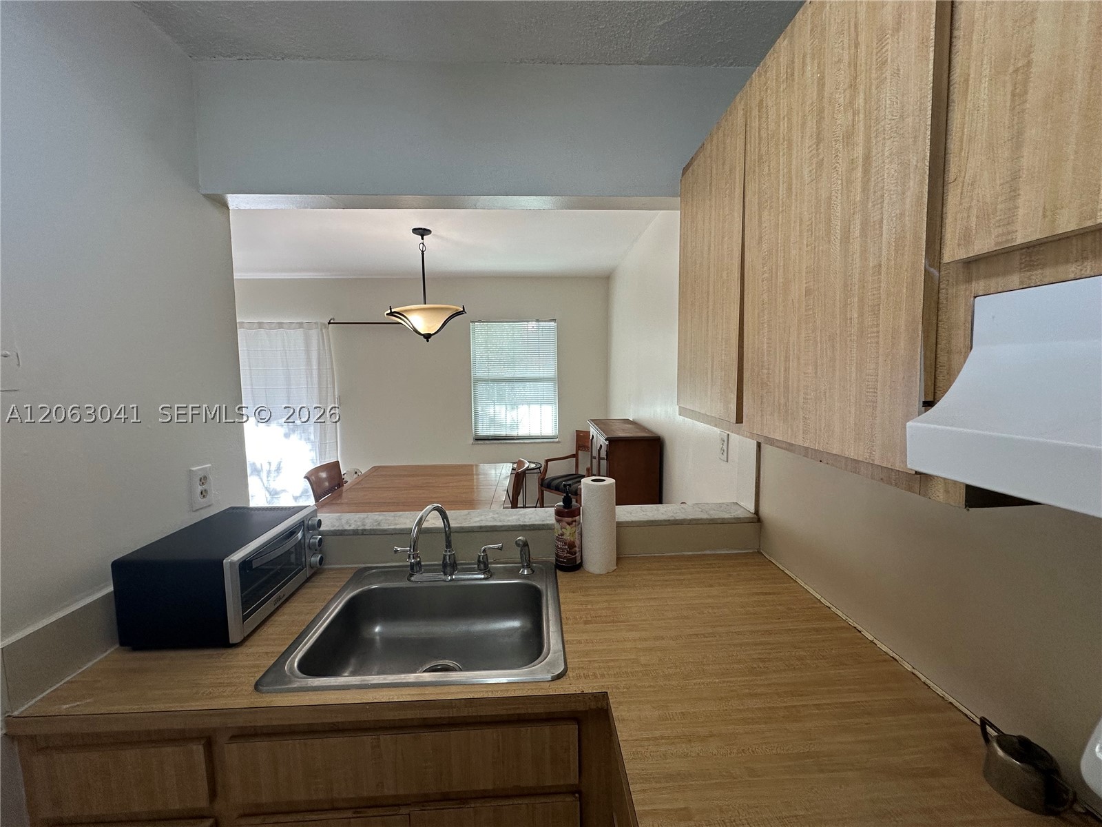 755 Sw 6th St 10 Property Photo 6