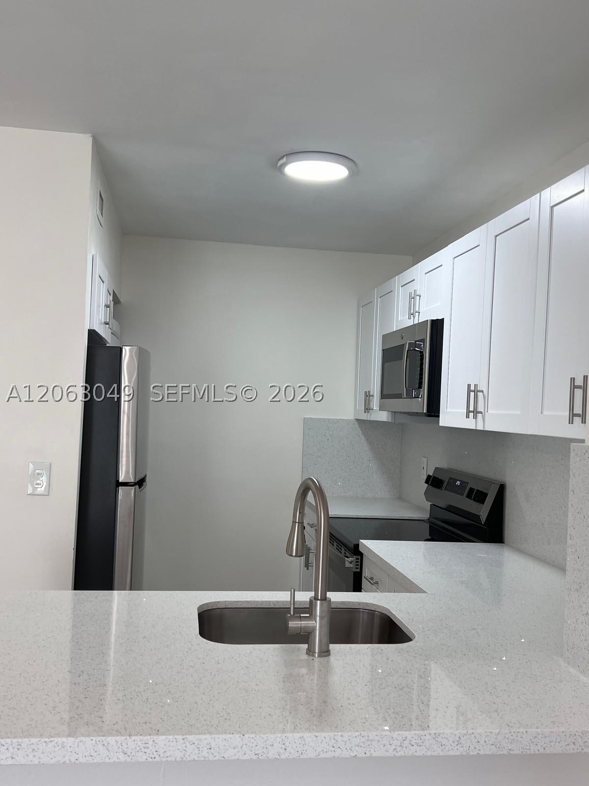 2685 W 66th St 12-20 Property Photo 2