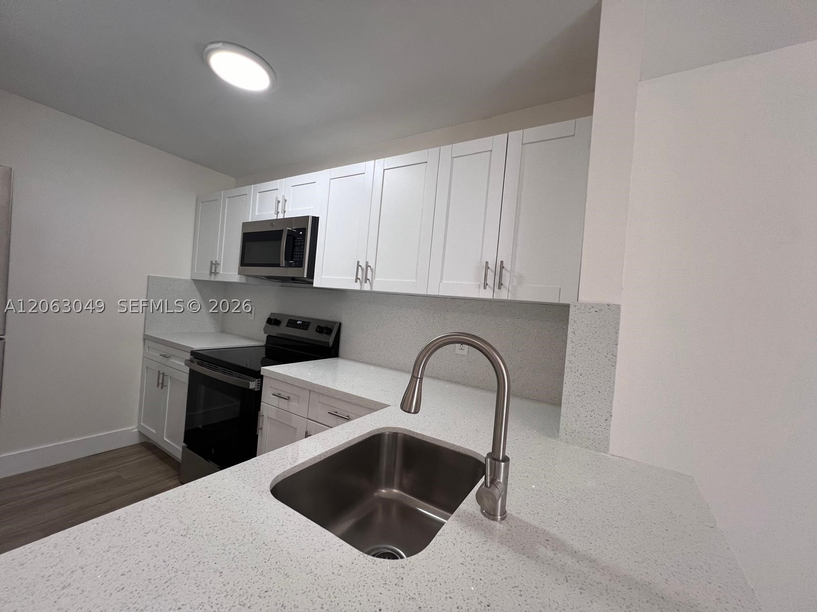 2685 W 66th St 12-20 Property Photo 4