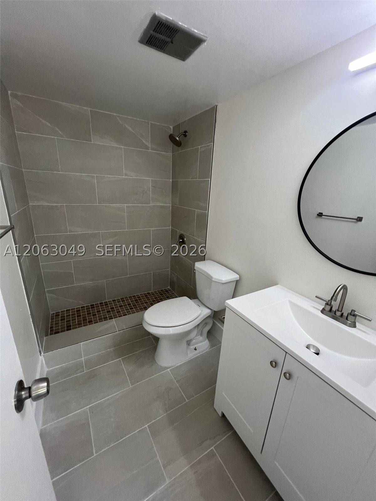 2685 W 66th St 12-20 Property Photo 16