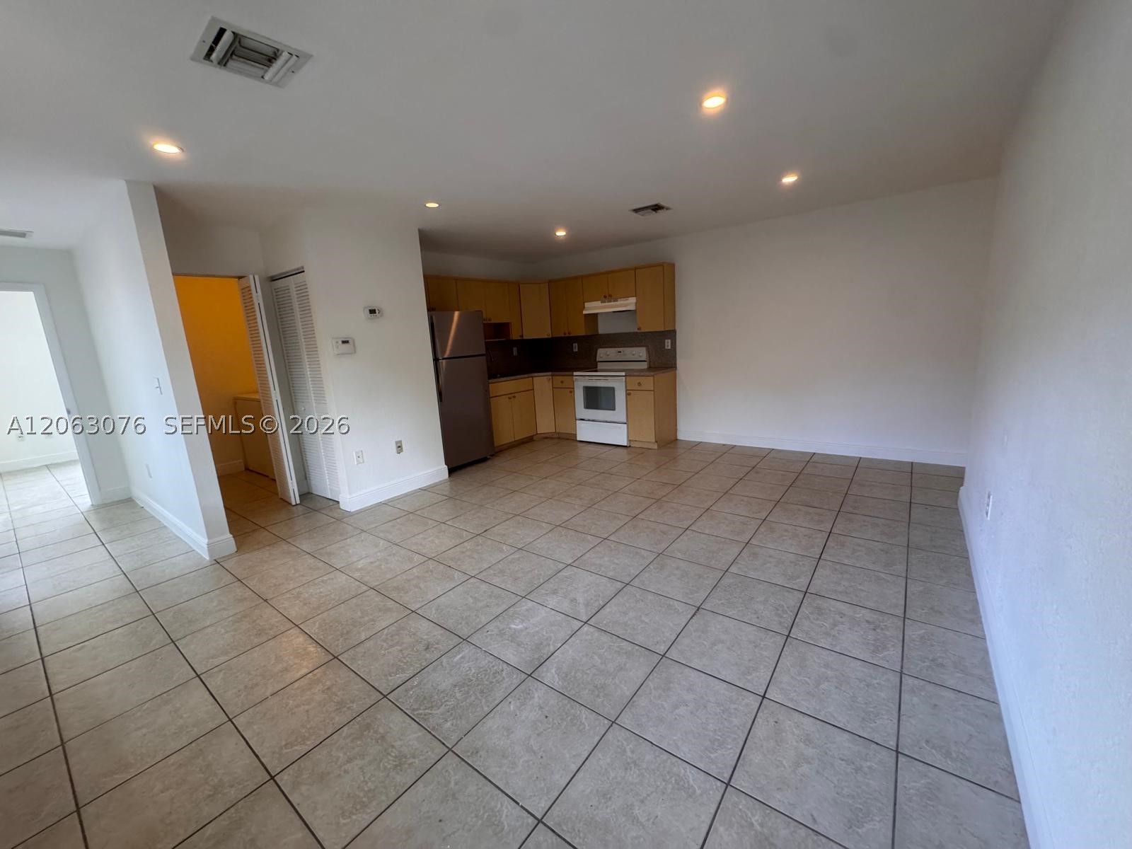 3342 Nw 9th Ave 3344 Property Photo 1