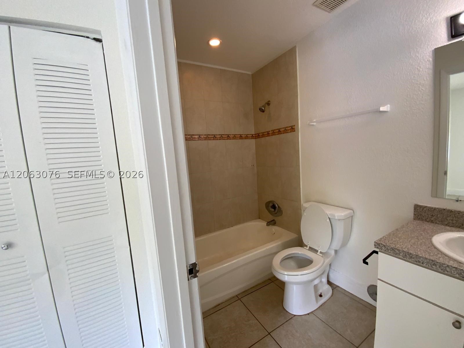 3342 Nw 9th Ave 3344 Property Photo 22