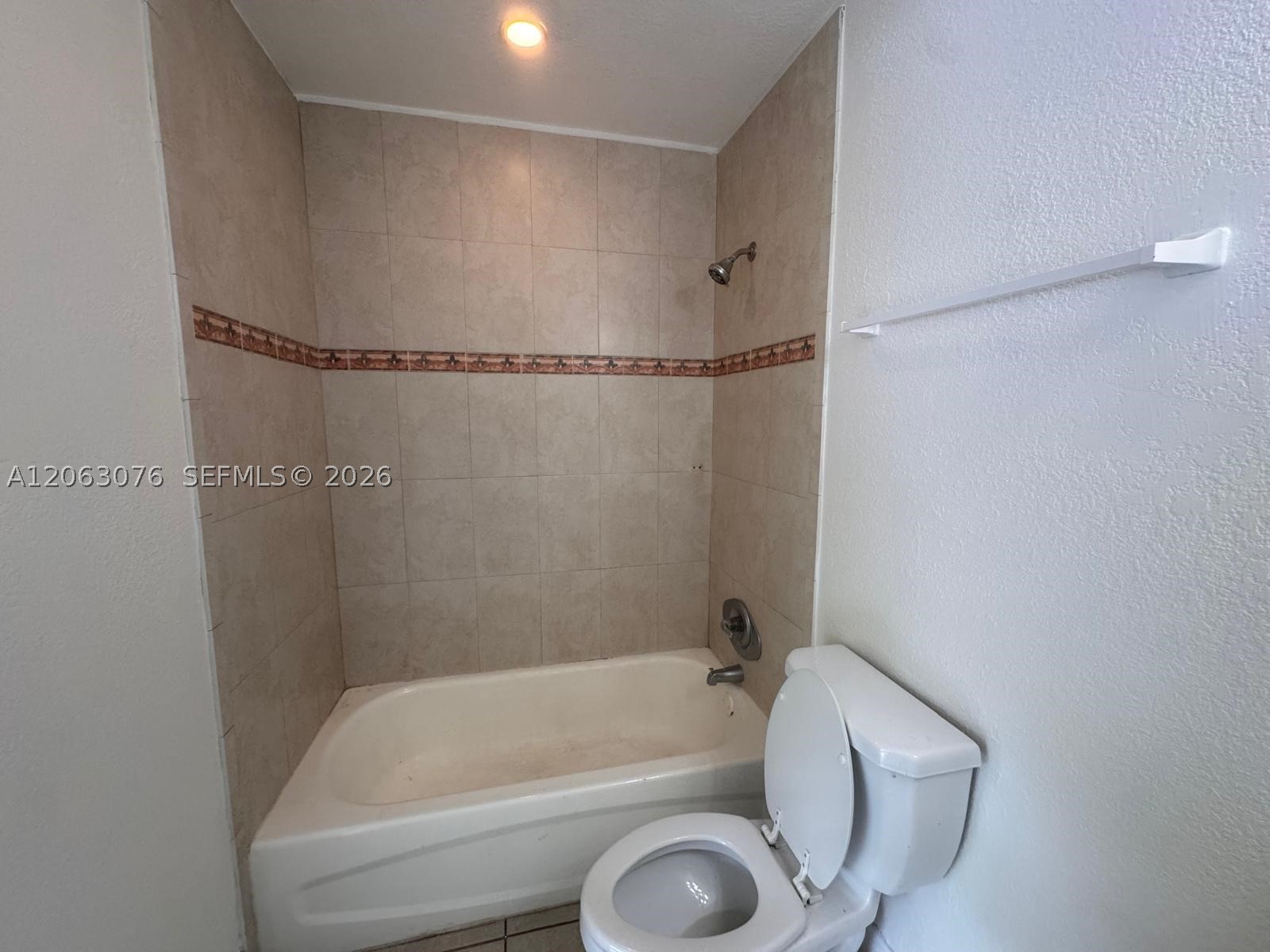 3342 Nw 9th Ave 3344 Property Photo 35