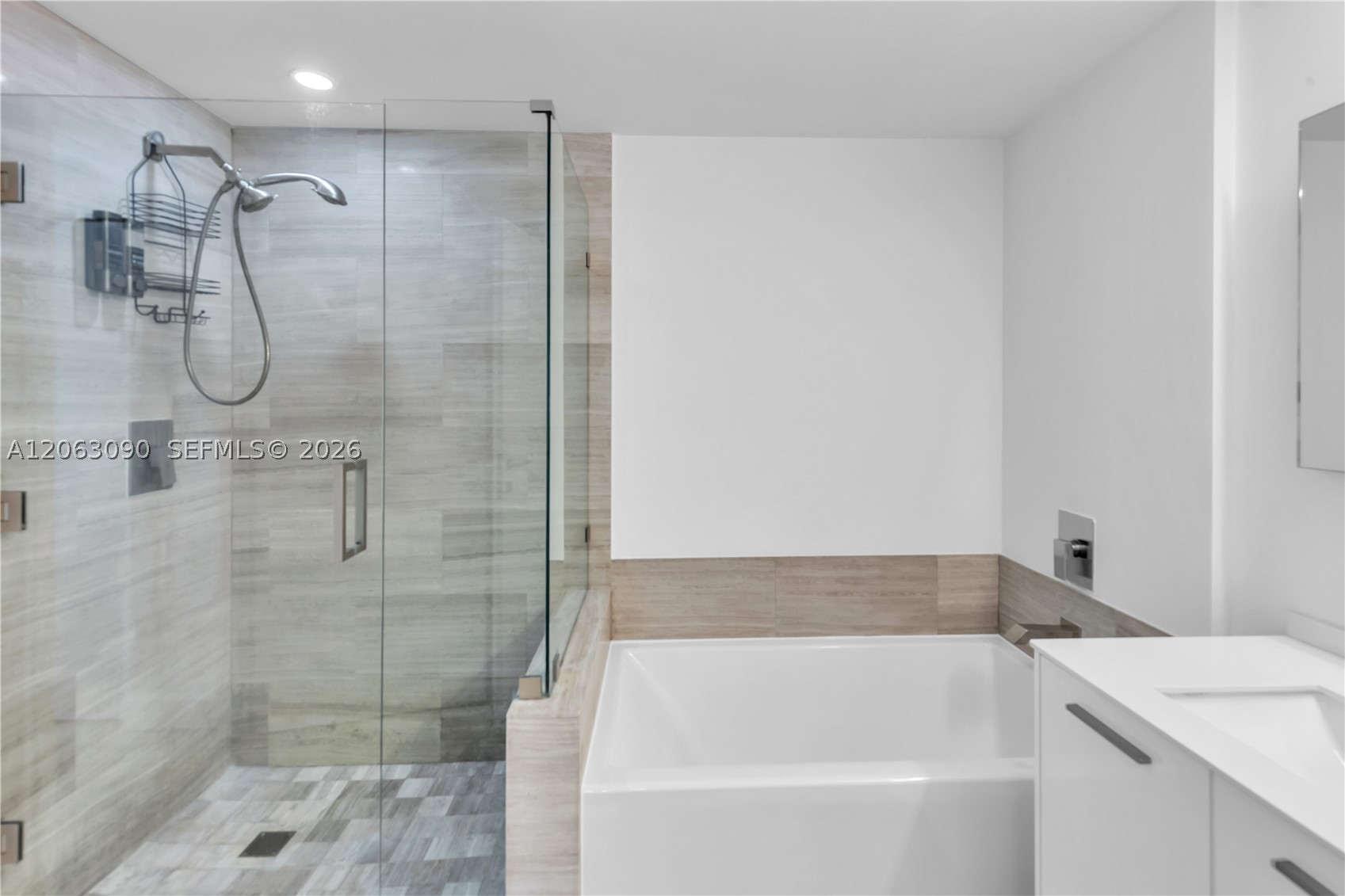 1300 Brickell Bay Dr 903 Property Photo 23