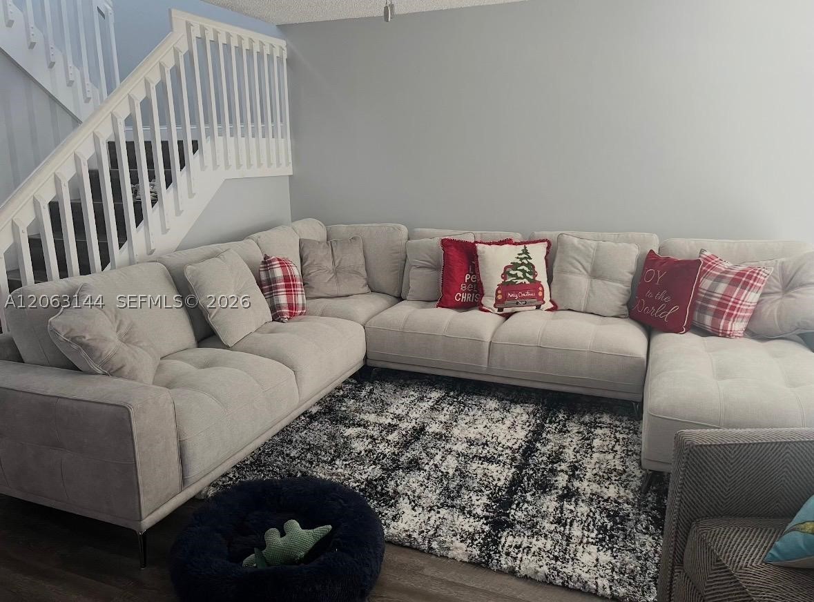 4771 Grapevine Way Property Photo 7