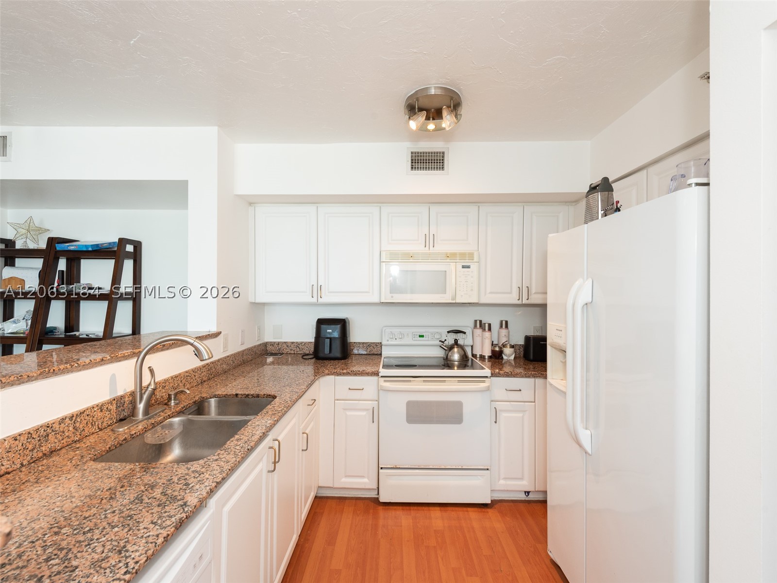 1155 Brickell Bay Dr 3403 Property Photo 13