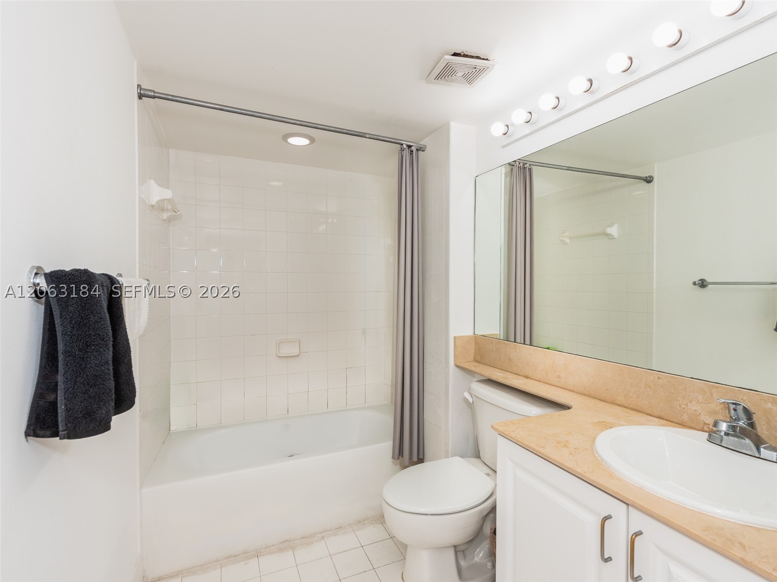 1155 Brickell Bay Dr 3403 Property Photo 18