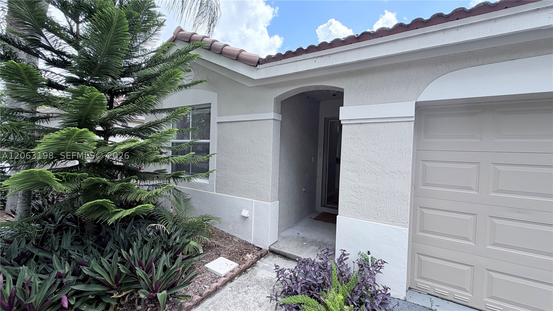 2020 Andromeda Ln 2020 Property Photo 2