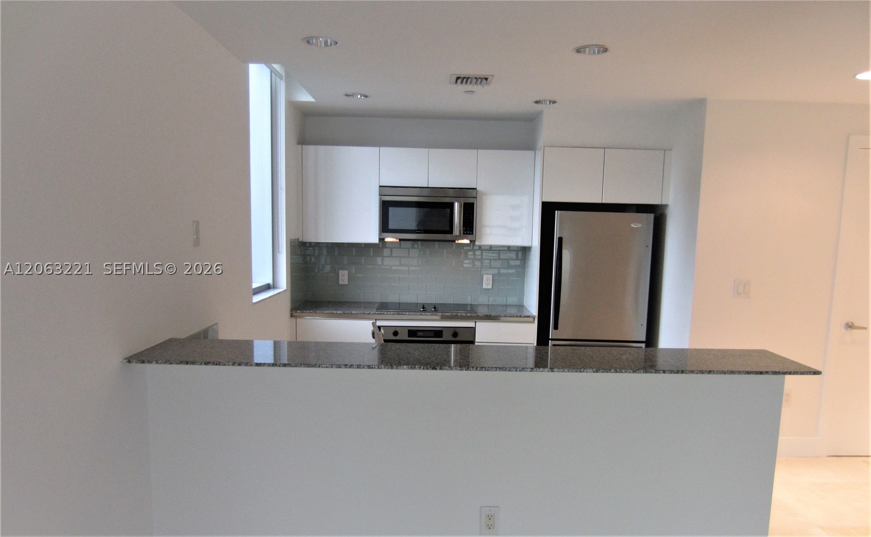 1050 Brickell Ave 402 Property Photo 6