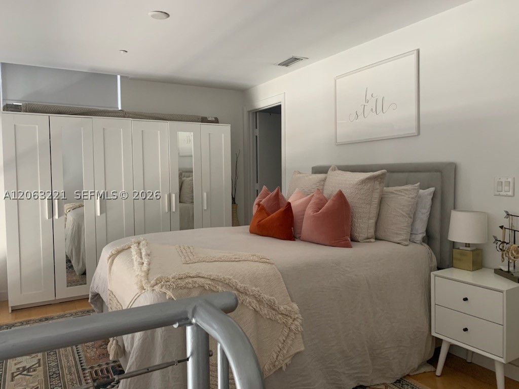 1050 Brickell Ave 402 Property Photo 25
