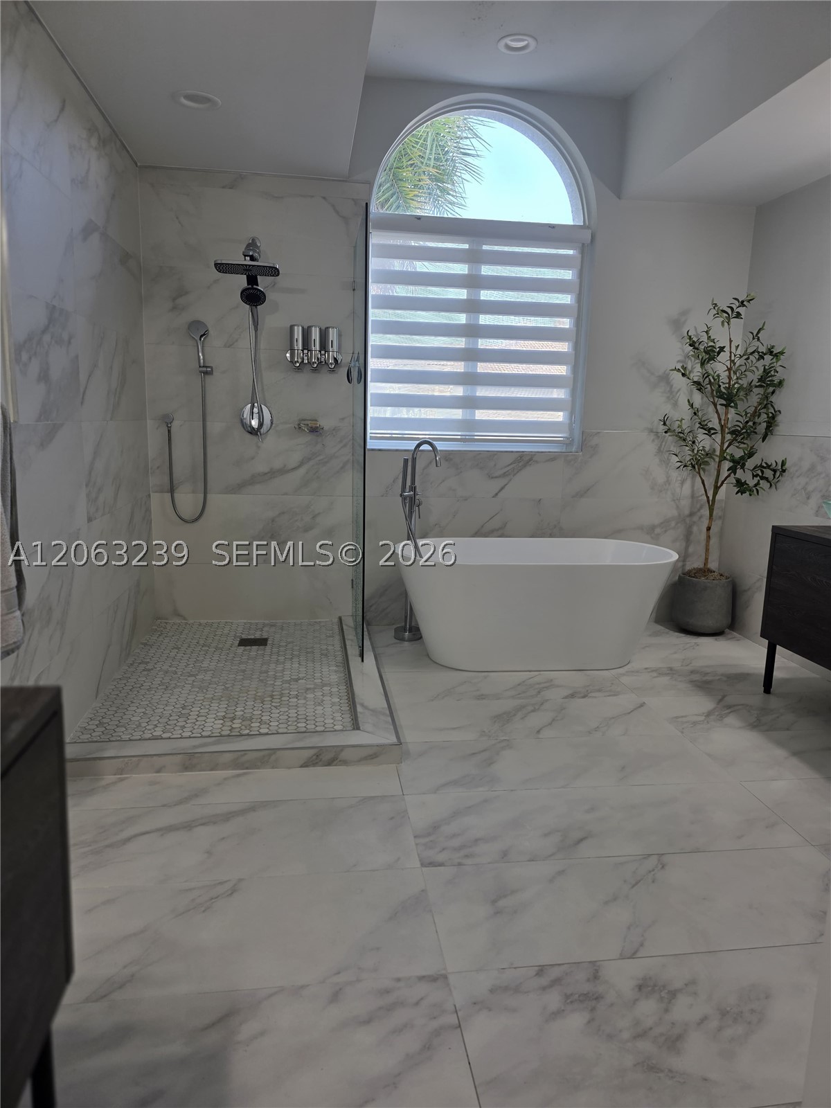 10797 Nw 73rd Ter Property Photo 16