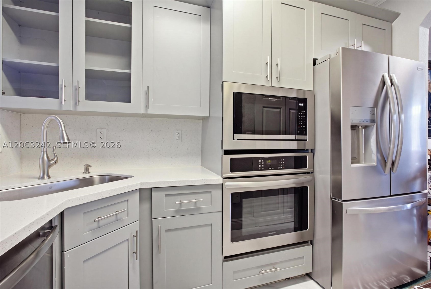 3365 Ne 14th Dr 104-16 Property Photo 12