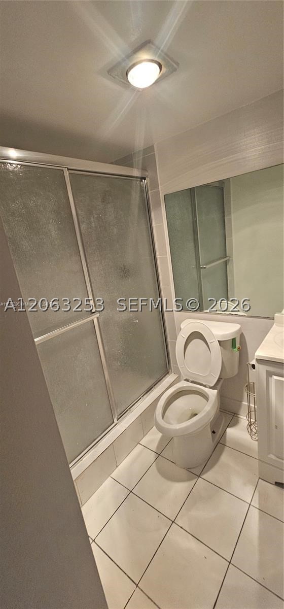 3301 Spanish Moss Ter 708 Property Photo 5